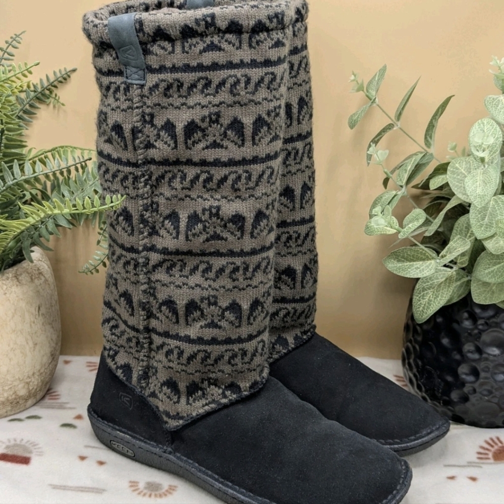 Keen Auburn Knit Women's Size 10 Winter Warm Tall Indoor Outdoor Slippers